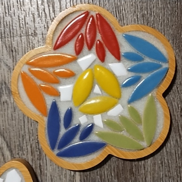 2 Mosaic Pieces Star Flower 6" - Picture 3 of 4